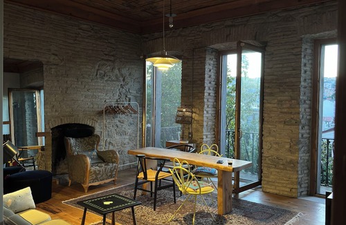 Tophane House | 2nd floor with balcony