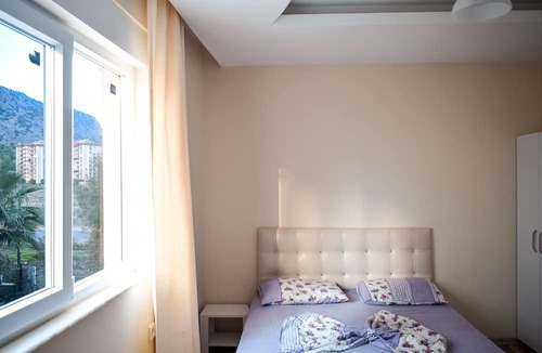 Sarsu Mahallesi Apartment | D-4. Mountain and Pool View, Free WiFi, Spacious