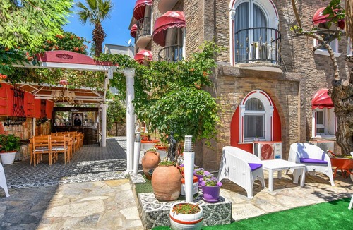 Sarimsakli Hotel | Otel Türk Evi
