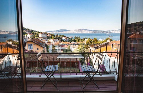 Adalar House | L'isola Guesthouse - Adults Only