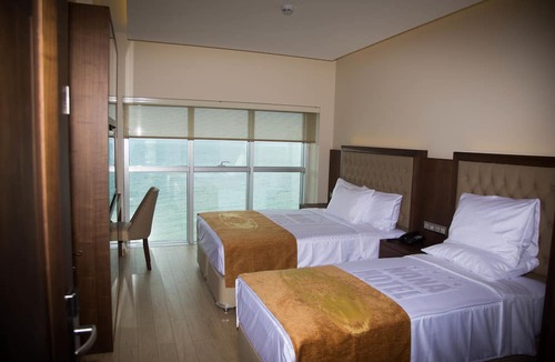 Hopa Hotel | Nana Hotel