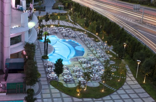 Halkali Hotel | Elite World Grand Istanbul Basın Ekspres