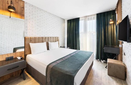 Eski Lara Hotel | Nivasole Lara