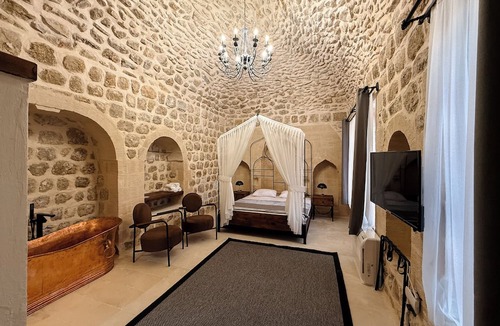 Artuklu Hotel | Sümerler Konağı