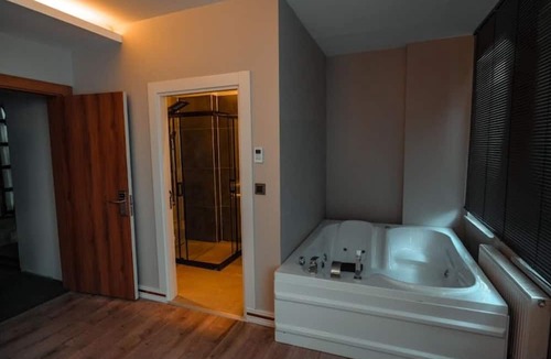 Sur Hotel | Blackhan Palace Otel