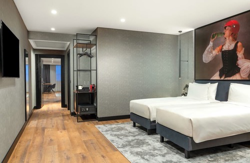 Bornova Hotel | Radisson RED Izmir Point Bornova