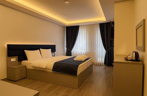 Ortakoy Hotel | Refletion of the Bosphorus