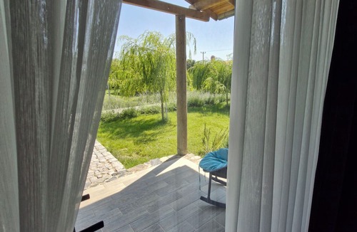 Ezine House | Mavriya