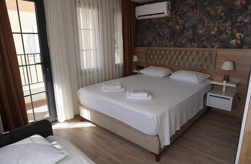 Altinoluk Hotel | Çam otel