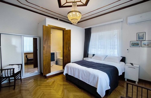 Adalar Bed & Breakfast | Palm Villa