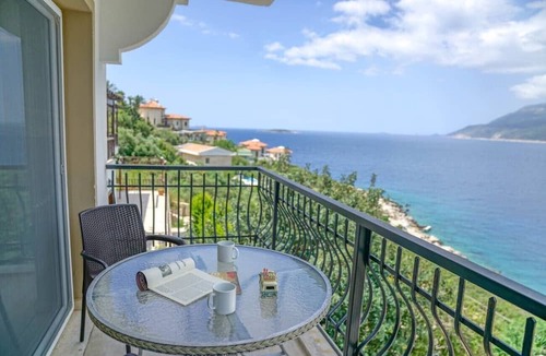 Kas Apartment | Mona Apart with Sea Platform