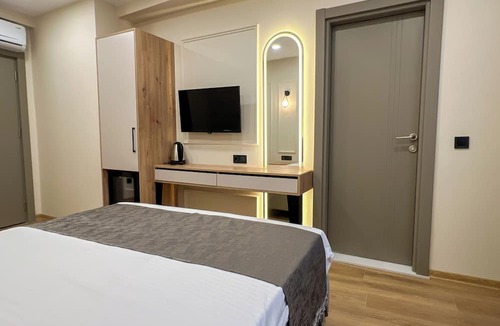 Tophane Bed & Breakfast | KARAKOY TOPHANE MANSION