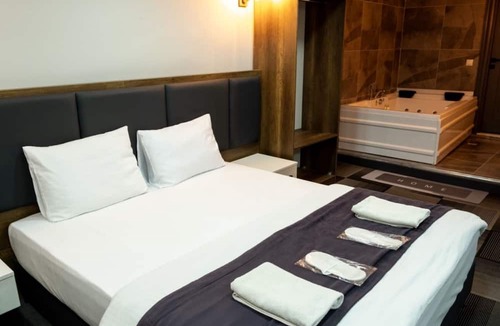 Bakırkoy Hostel | Lizbonia Suite Otel