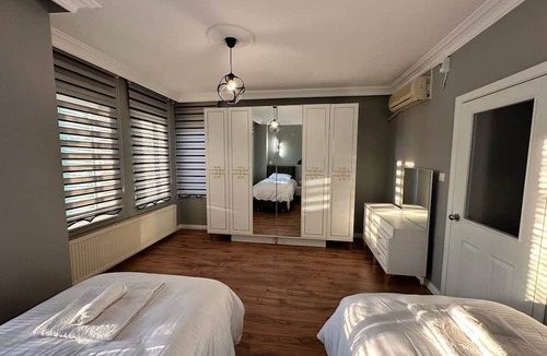 Nilufer Hotel | Yeşil Panjurlu Villa Otel