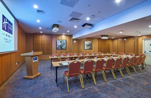 Halkali Hotel | Holiday Inn Express Istanbul - Airport Arnavutkoy by IHG