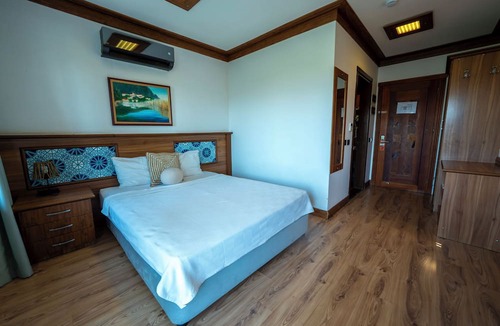 Akyaka Hotel | Otel Azmakhan