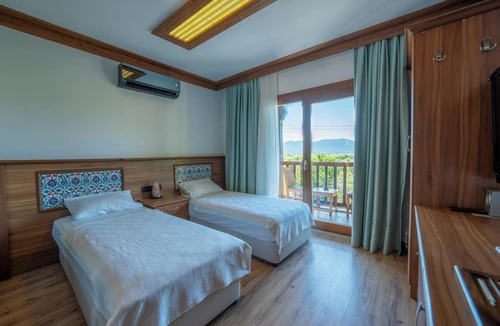 Akyaka Hotel | Otel Azmakhan