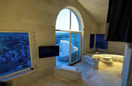 Ortahisar Hotel | Be Still Alexa Smart Luxury Escape Adults Only