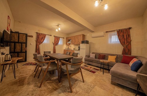 Ortahisar Villa | Cappalace Stone House