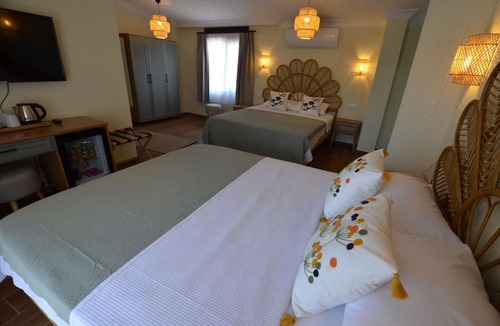 Marmara Hotel | Ados Otel