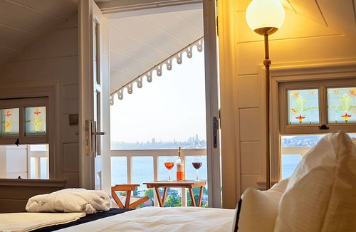 Adalar Hostel | Mansion Milia