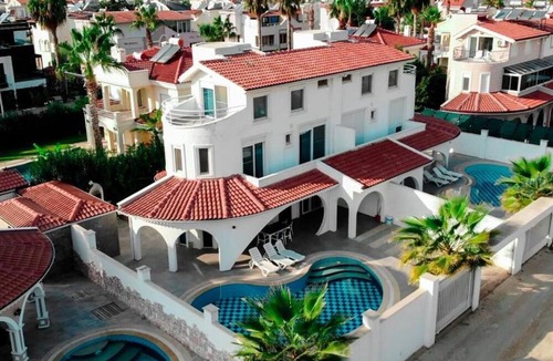 Kadriye Villa | Spectacular Villa with Private Pool in Antalya