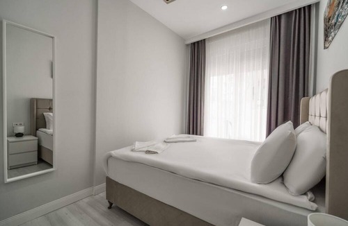 Antalya City Centre Apartment | Charming and Central Flat near Beach in Muratpasa