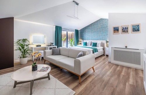 Adalar Hotel | Hillora Buyukada