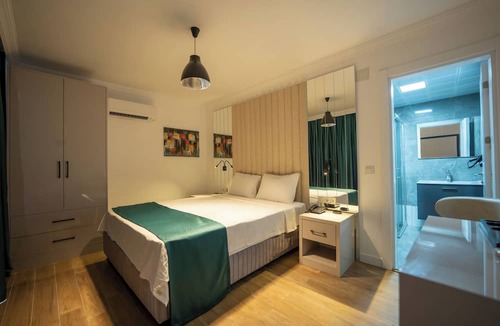 Akyaka City Center Hotel | Marina Port Akyaka