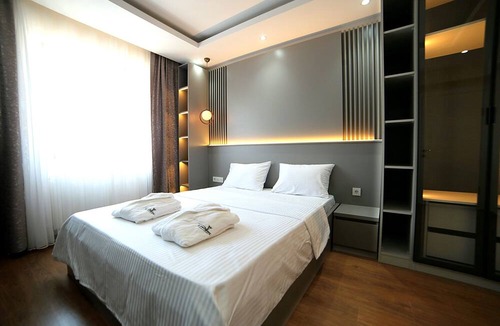 Yalova Apartment | Flower City Suits