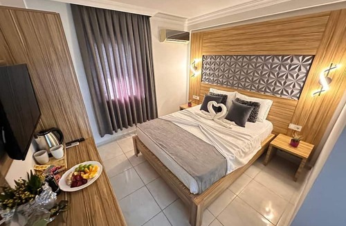 Kultur Mahallesi Hotel | Royal Ezel Hotel