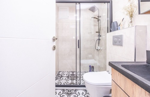Balat Condo | 1935 - Peaceful, calm and Affordable