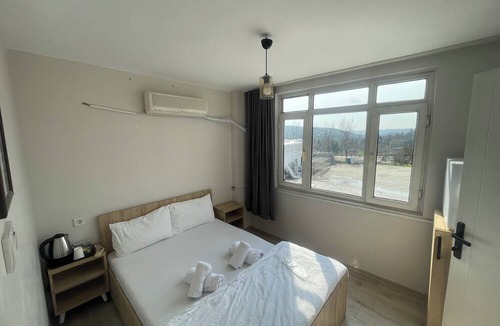 Yenisehir House | Avio Hotel