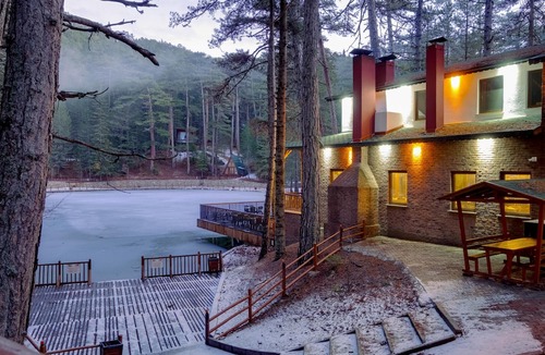 Tosya House | Dreamy Lake and Mountain View Hotel in Dipsiz Lake