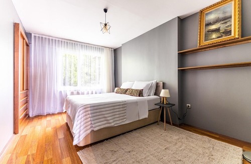 Uskudar Apartment | Duplex Flat w Panoramic Bosphorus View and Terrace