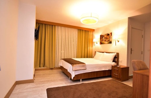Sancaktepe Hotel | DMR GRAND FAMILY HOTEL SANCAKTEPE