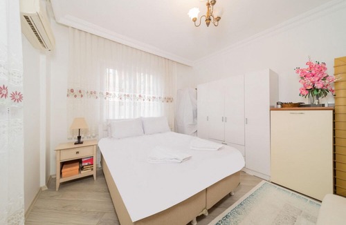 Kepez Apartment | Apartment with Panoramic City View in Kepez