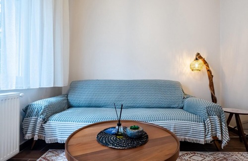 Gumussuyu Mahallesi Apartment | Lovely Flat in Beyoglu near Public Transportation