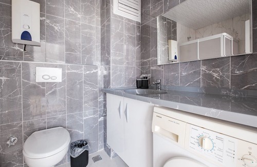 Avsallar Apartment | Chic Residence w Balcony 5 min to Beach in Alanya