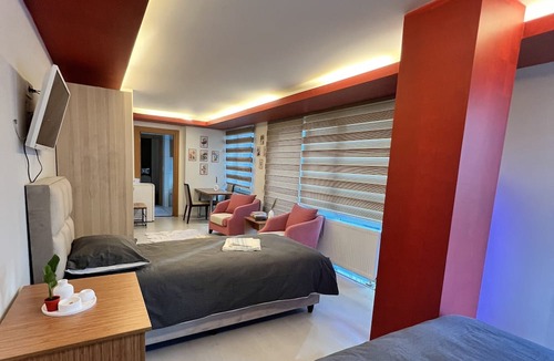Kucukbakkalkoy Apartment | Central Location in Ataşehir 1+0