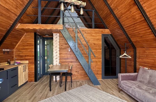 Ilmiye Ski Chalet | Mavera Deluxe Bungalov