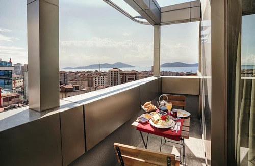 Icerenkoy Mahallesi Hotel | Plus Hotel Bostanci Atasehir
