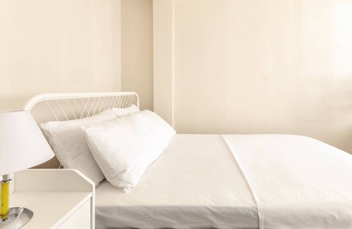 Moda Apartment | Convenient Flat with Balcony 7 min to Bull Statue