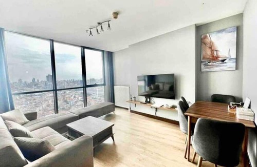 Atasehir Apartment | Perfect for Families: Pools, Spa, Playground, Toys, Comfort+ Guaranteed!