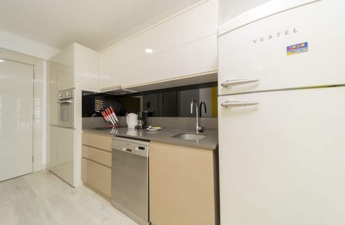 Kepez Apartment | Residence w Shared Pool 3 min to Mall of Antalya