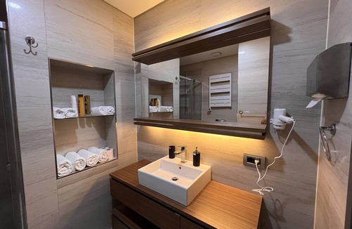 Bahcelievler Apartment | Secure Luxury Residence 1BR w/2Pools,Sauna,Gym,Concierge,Parking