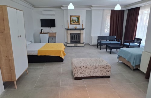 Oren Mahallesi Bed & Breakfast | evim palace ören