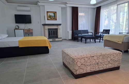 Oren Mahallesi Bed & Breakfast | evim palace ören