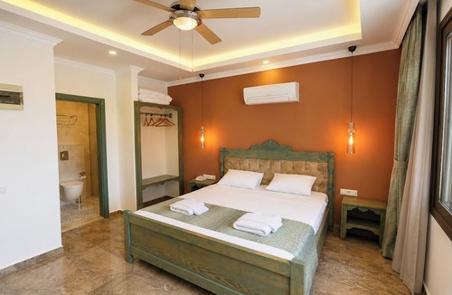 Kas Cabin | Payam Agora Hotel Room Only, Shared Terrace & Kitchen