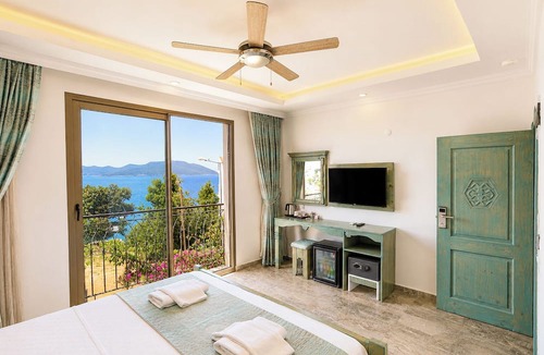 Kas Cabin | Payam Agora Hotel Room Only, Shared Terrace & Kitchen
